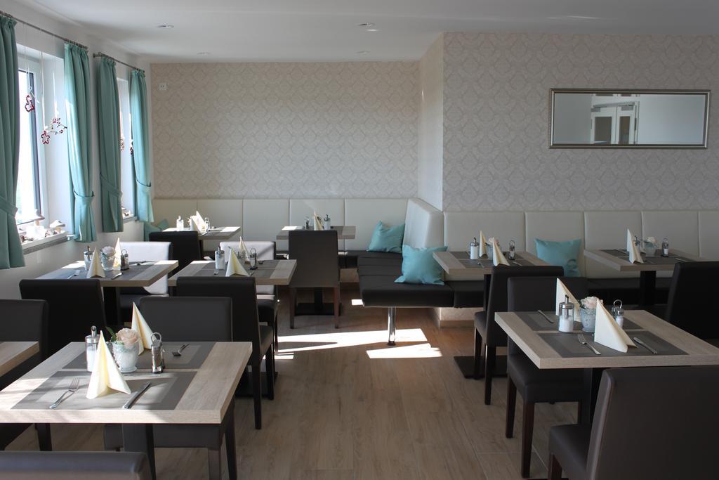 Bed & Breakfast Claro Garni 3*
