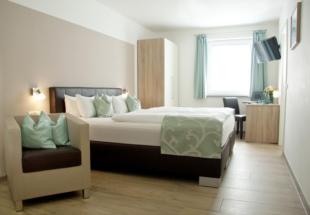 Bed & Breakfast Claro Garni